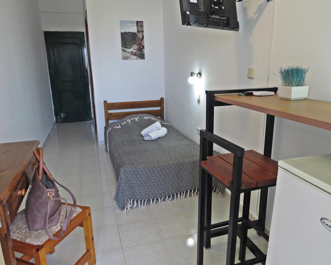 Debby Apartments Ialisos Exterior foto